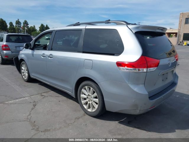 5TDDK3DC2ES085302 Toyota Sienna Xle 7 Passenger