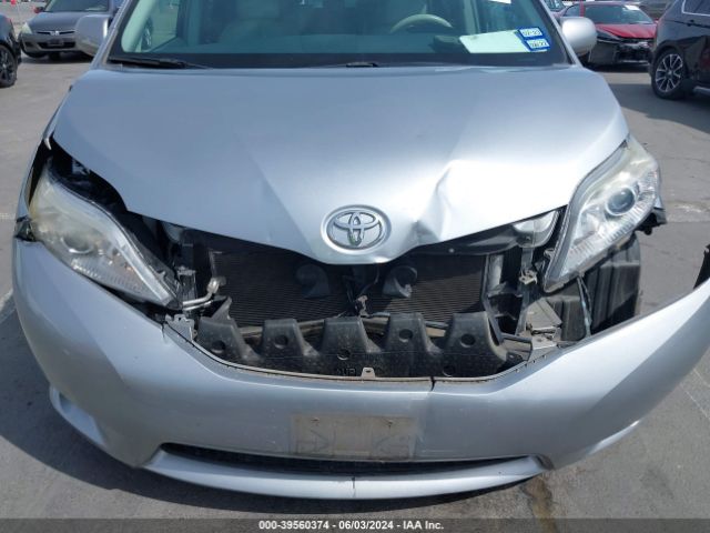 5TDDK3DC2ES085302 Toyota Sienna Xle 7 Passenger