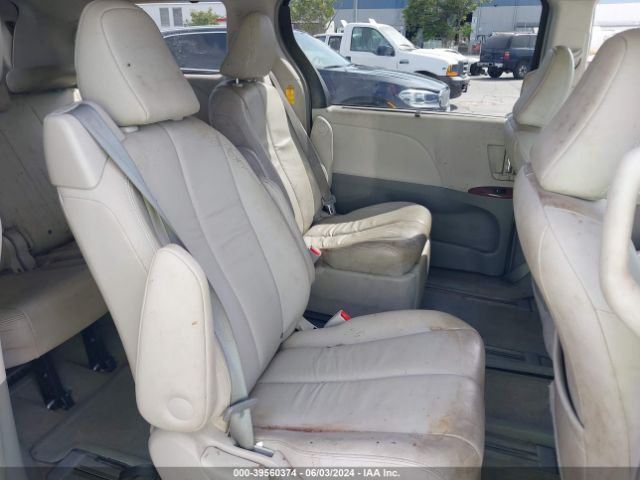 5TDDK3DC2ES085302 Toyota Sienna Xle 7 Passenger