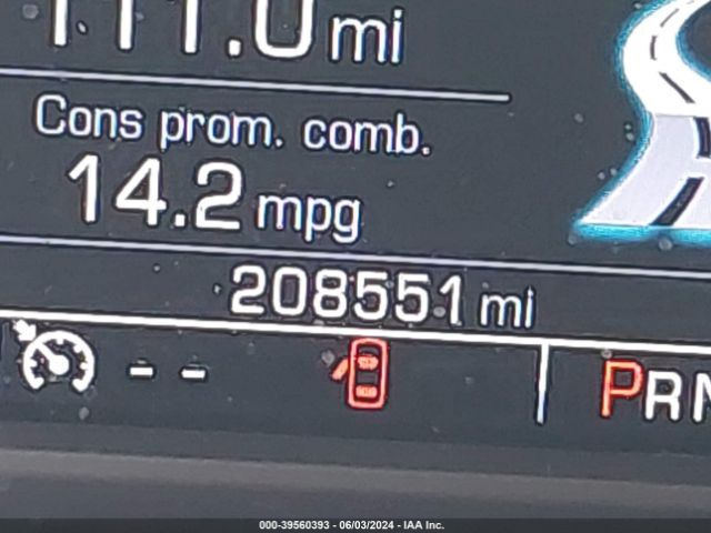 1GNSCHKC1HR136397 Chevrolet Suburban Lt