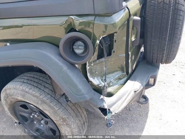 1C4HJXDN1NW151335 Jeep Wrangler Unlimited Sport 4x4