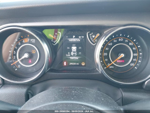 1C4HJXDN1NW151335 Jeep Wrangler Unlimited Sport 4x4