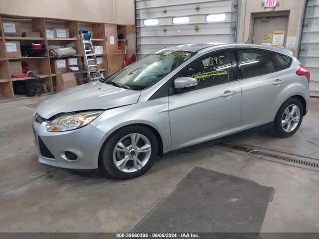 Ford FOCUS SE 2014 1FADP3K26EL139610 Image 2