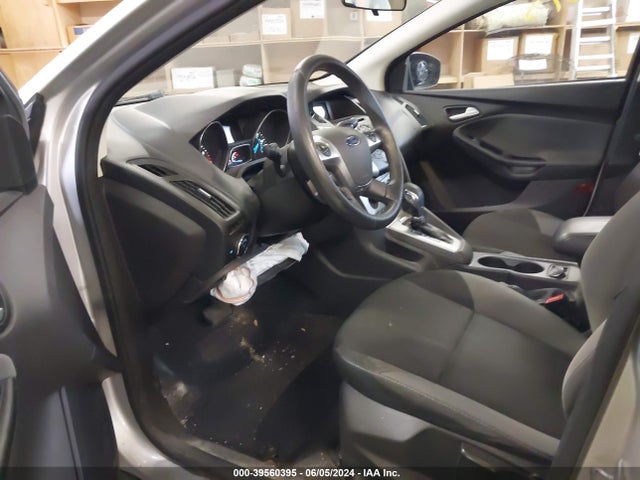 Ford FOCUS SE 2014 1FADP3K26EL139610 Image 5