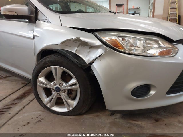 Ford FOCUS SE 2014 1FADP3K26EL139610 Image 6