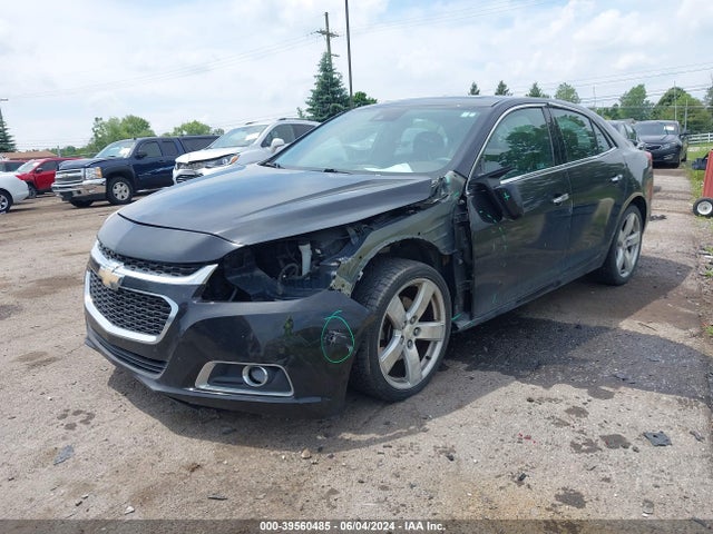 Chevrolet Malibu 2lz 2015 1G11G5SX6FF213640 Image 2