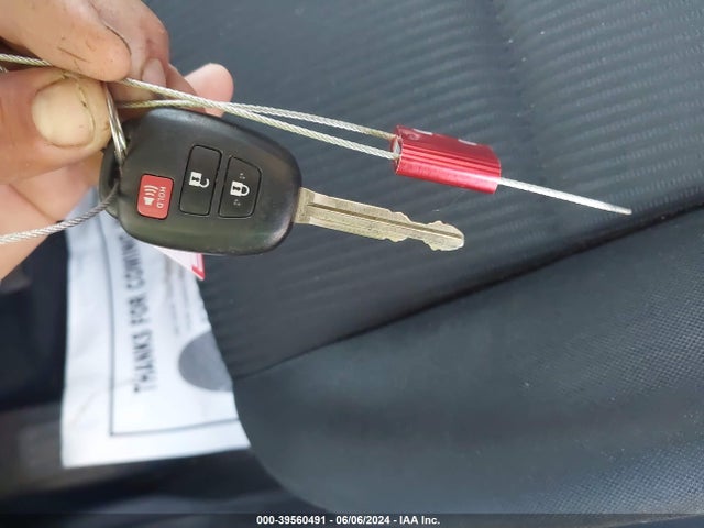 Toyota RAV4 LE 2014 JTMZFREV8ED041989 Image 11