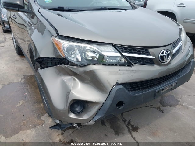 Toyota RAV4 LE 2014 JTMZFREV8ED041989 Image 17