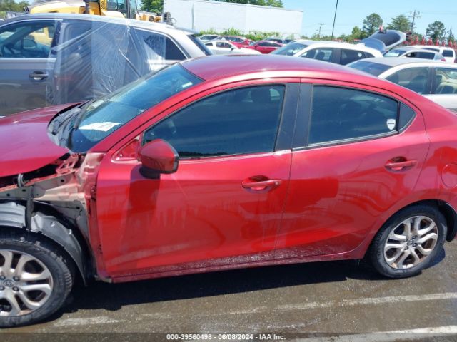 3MYDLBZVXGY137712 Scion IA