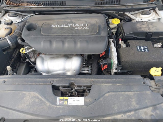 1C3CCCAB9FN632467 Chrysler 200 Limited