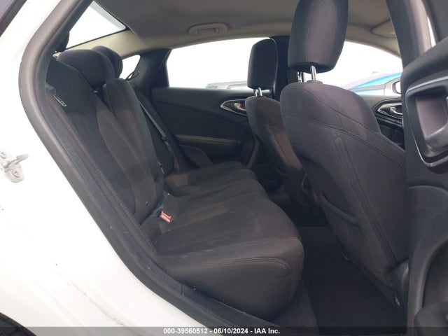 1C3CCCAB9FN632467 Chrysler 200 Limited