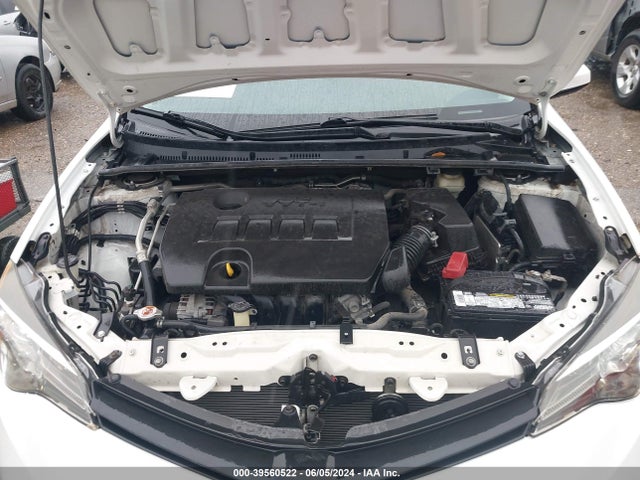 Toyota COROLLA LE 2018 5YFBURHE2JP829502 Image 10