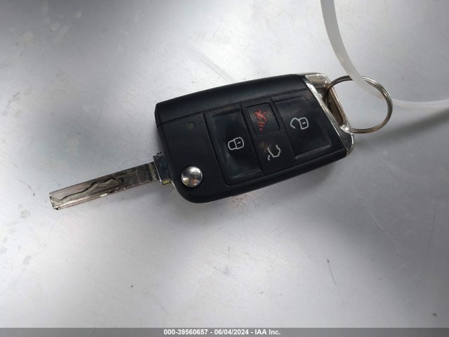3VV1B7AX4MM033543 Volkswagen Tiguan 2.0t S