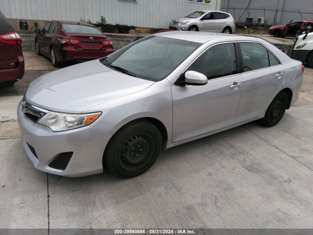 Toyota CAMRY LE 2014 4T4BF1FK3ER342968 Image 2