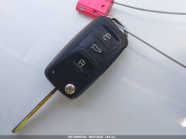 3VW2K7AJ1EM397903 Volkswagen Jetta 2.0l S