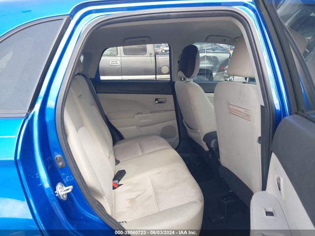 JA4AP3AUXHZ004111 Mitsubishi Outlander Sport 2.0 Es
