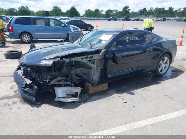 Chevrolet Camaro 1lt 2017 1G1FB1RX2H0107100 Image 2