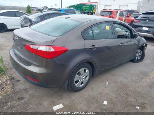 KNAFK4A68E5072067 KIA FORTE LX