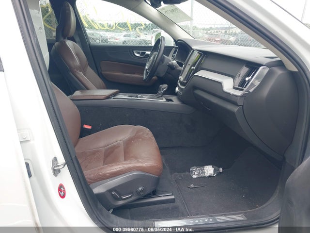 LYVA22RK5JB087445 Volvo Xc60 T6 Momentum