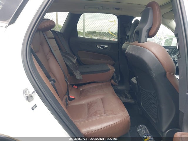 LYVA22RK5JB087445 Volvo Xc60 T6 Momentum