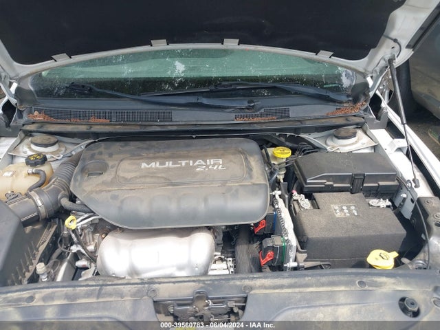 1C3CCCAB8GN141681 Chrysler 200 Limited