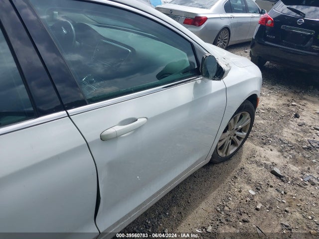 1C3CCCAB8GN141681 Chrysler 200 Limited