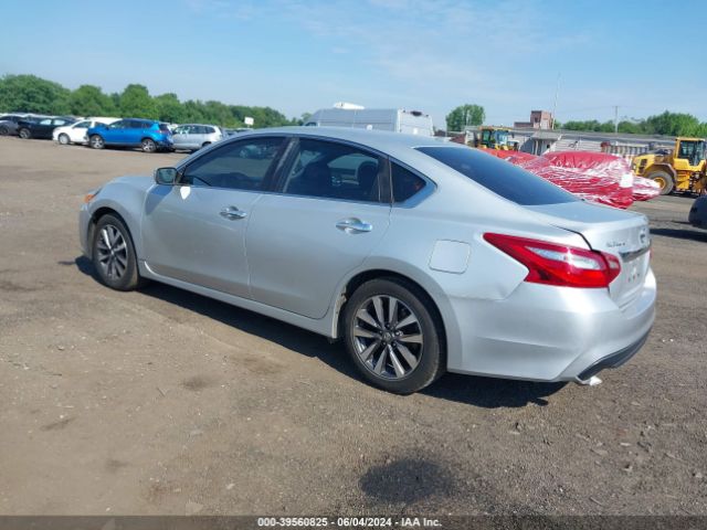 2017 NISSAN ALTIMA 1N4AL3AP2HC228462 Photo 2