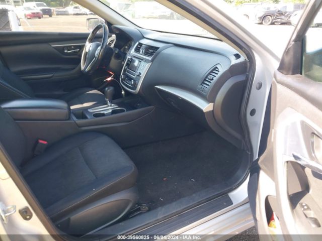 2017 NISSAN ALTIMA 1N4AL3AP2HC228462 Photo 4