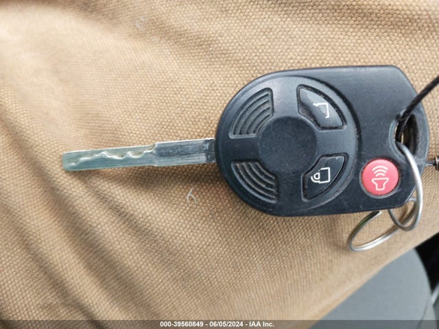 Ford ESCAPE SE 2016 1FMCU9GX6GUB26144 Image 11