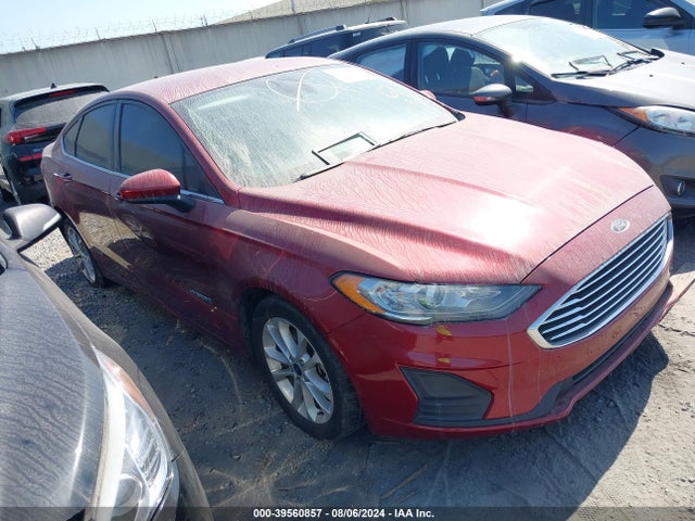 2019 3FA6P0LU0KR220588 main image