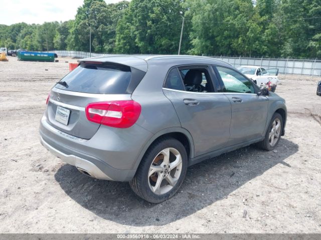 WDCTG4EB4JJ458575 Mercedes-Benz GLA 250