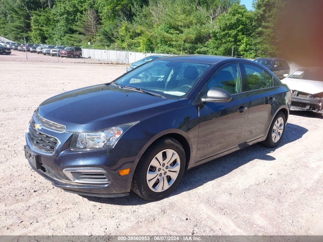 Chevrolet Cruze Ls Auto 2015 1G1PA5SH4F7127516 Image 2