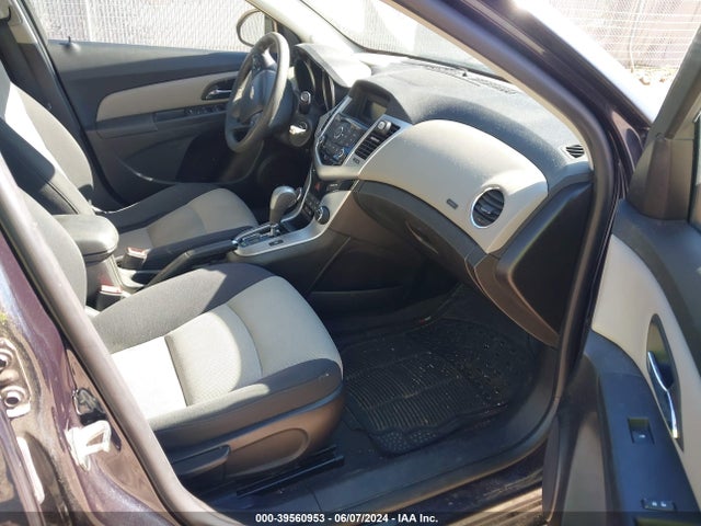Chevrolet Cruze Ls Auto 2015 1G1PA5SH4F7127516 Image 5