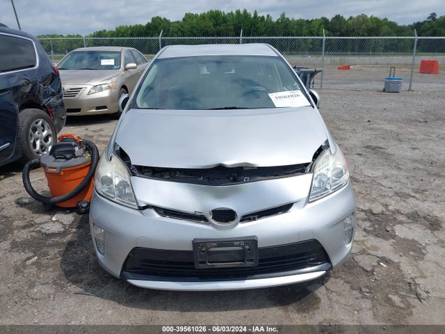 Toyota Prius Two 2015 JTDKN3DUXF1984768 Image 12