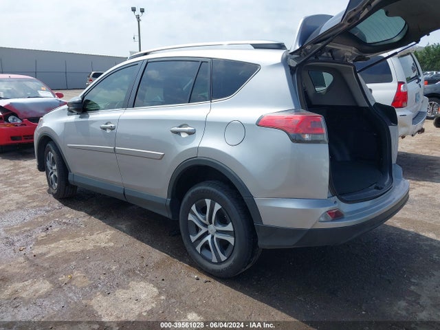 Toyota RAV4 LE 2017 2T3ZFREV8HW383062 Image 3