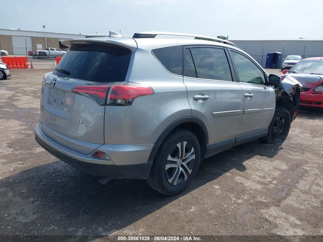 Toyota RAV4 LE 2017 2T3ZFREV8HW383062 Image 4