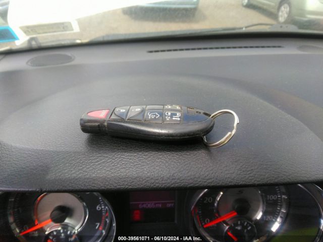 2C4RC1HG8FR562619 Chrysler Town & Country S