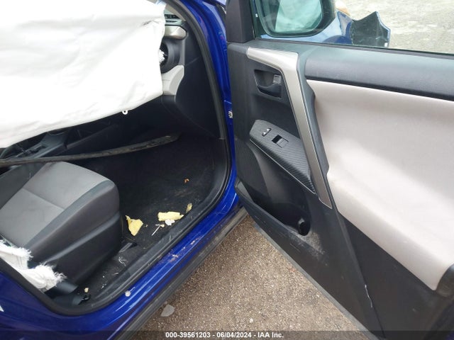 Toyota RAV4 LE 2015 2T3BFREV8FW386896 Image 5
