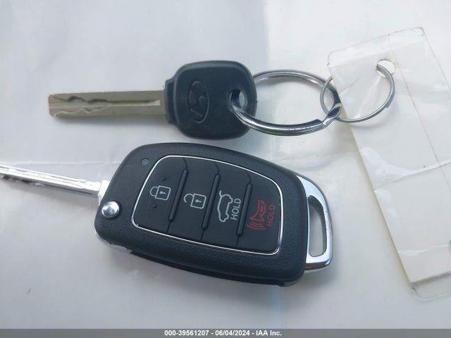Hyundai SONATA SE 2015 5NPE24AF2FH255674 Image 11