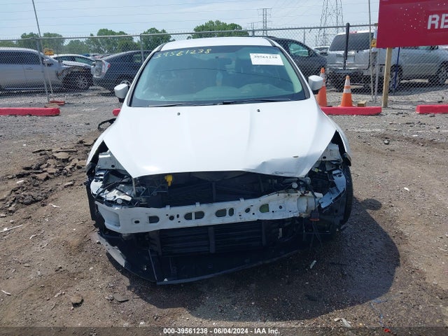Ford FOCUS SE 2015 1FADP3F26FL295626 Image 13