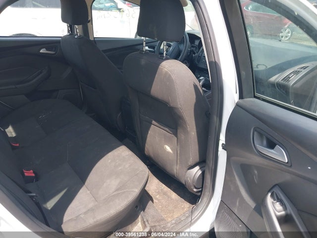 Ford FOCUS SE 2015 1FADP3F26FL295626 Image 8