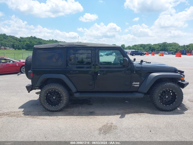 1C4HJXDGXJW151250 Jeep Wrangler Unlimited Sport 4x4