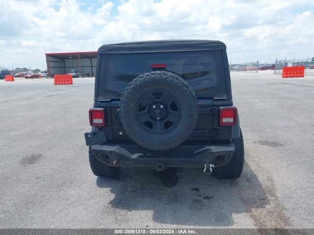 1C4HJXDGXJW151250 Jeep Wrangler Unlimited Sport 4x4