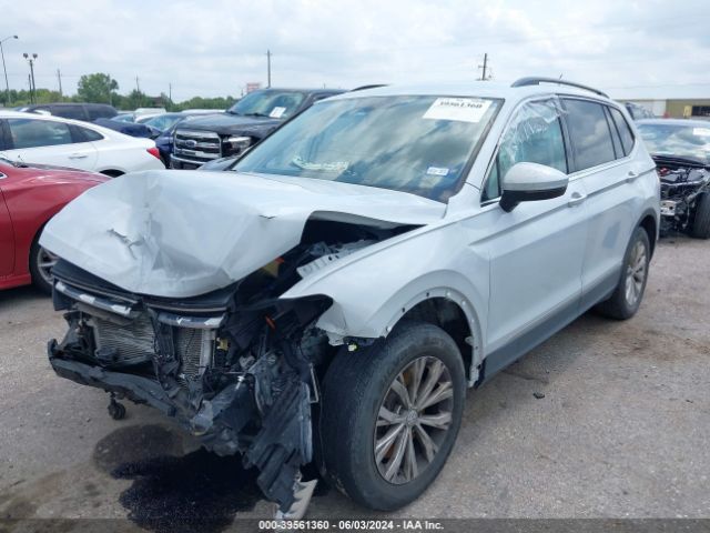 3VV3B7AXXJM214229 Volkswagen Tiguan 2.0t Se/2.0t Sel