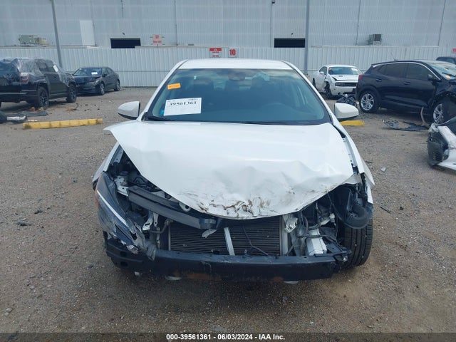 Toyota COROLLA LE 2018 2T1BURHE5JC009768 Image 13