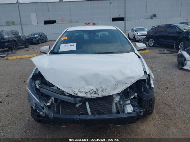 Toyota COROLLA LE 2018 2T1BURHE5JC009768 Image 6