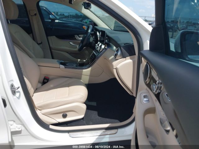 W1N0G8DB4MF971262 Mercedes-Benz Glc 300 Suv
