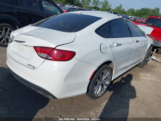1C3CCCBG1FN706295 Chrysler 200 S