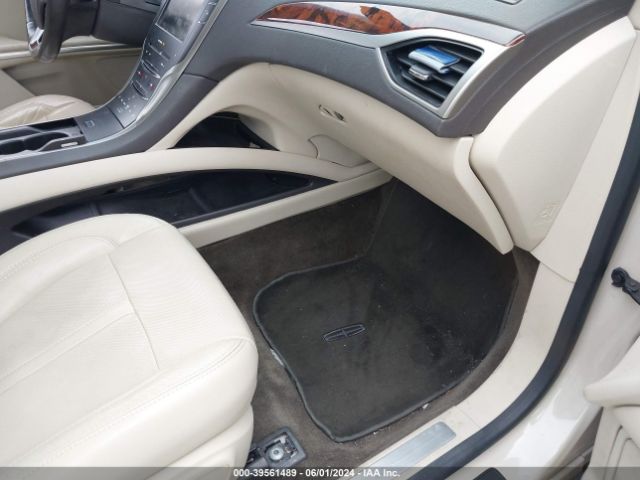 3LN6L2G92FR618037 Lincoln MKZ