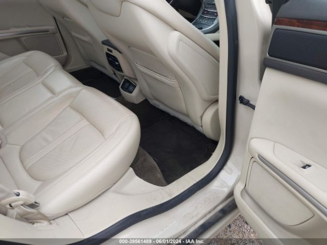 3LN6L2G92FR618037 Lincoln MKZ